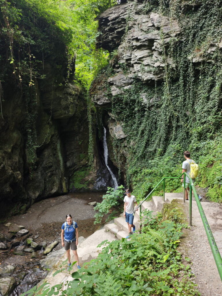 Bernkastel-Kues Wasserfall an der Mosel